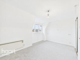 54, Fullers Close, Colchester CO5 9JX