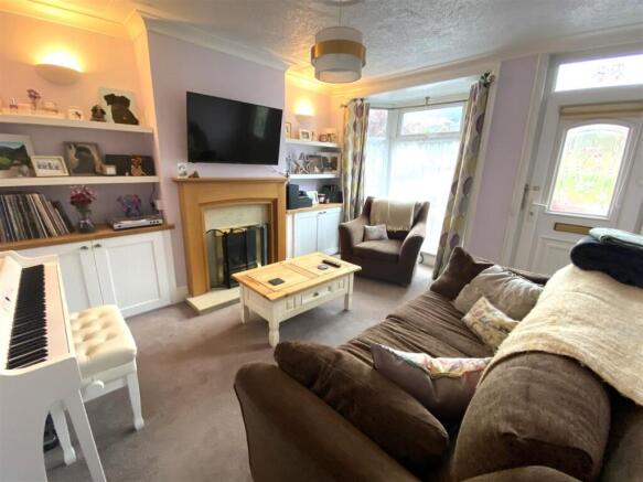 SITTING ROOM