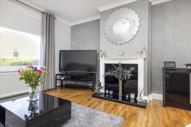 214 Gilmerton Dykes Crescent, Edinburgh, EH17 - View 4