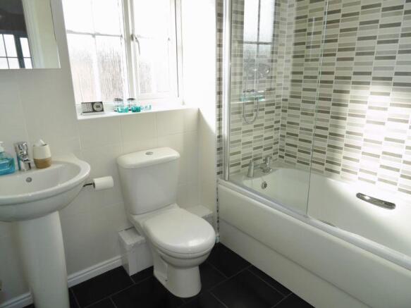 Family Bathroom 