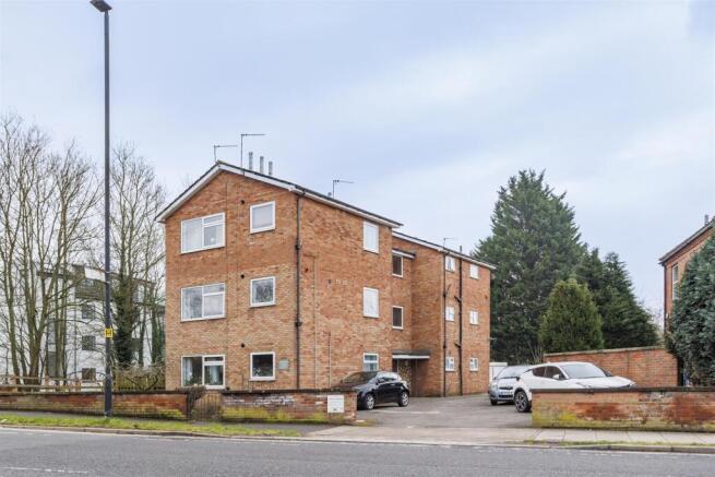 4_Heworth_Court__1.jpg