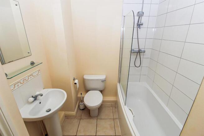 2 bed Apartment for sale Image 10