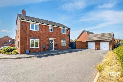 Glover Close, Burntwood, WS7 3RA