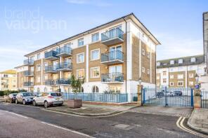 Flat 79, Merton Court, The Strand, Brighton Marina, Brighton BN2 5XZ