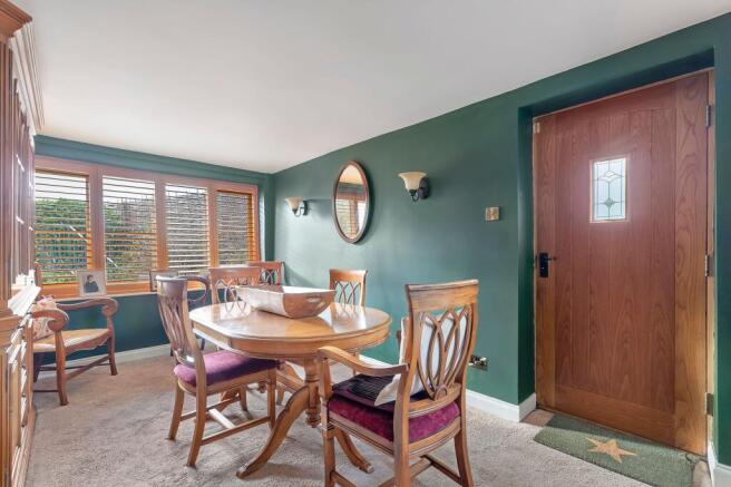 4 bed Semi-Detached for sale Image 10