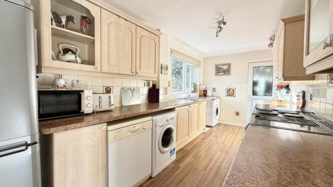 Kitchen/dining ro...