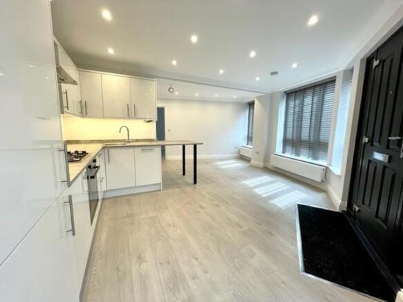 Kitchen Living 2.jpg