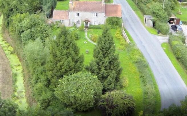 NEW AERIAL FRONT GARDEN.jpg