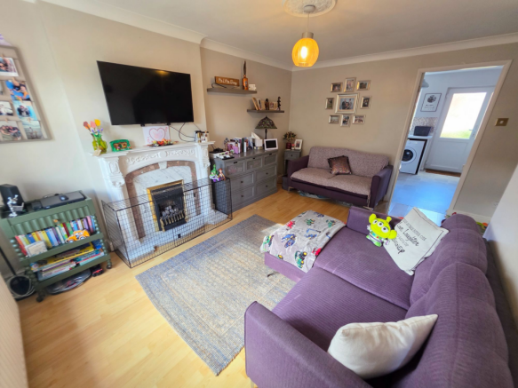 2 bed Semi-Detached for sale Image 4