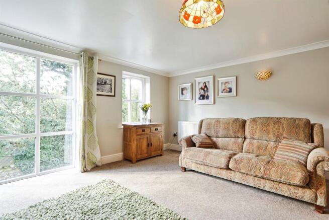 4 bed End of Terrace for sale Image 8