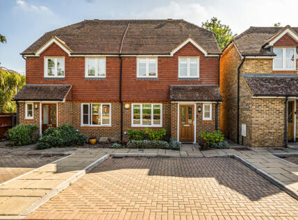 Queenhythe Crescent, Guildford, GU4