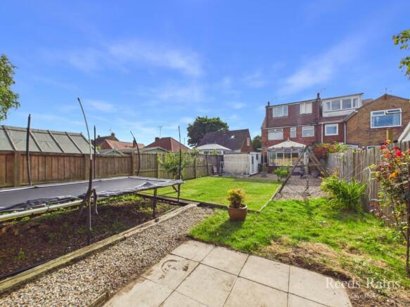 3 bed Semi-Detached for sale Image 9