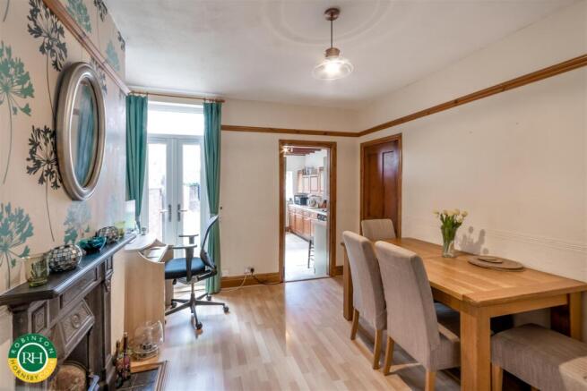 3 bed House for sale Image 5