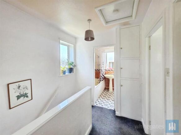 3 bed Semi-Detached to rent Image 10