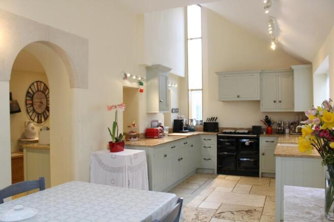 KITCHEN/DINER