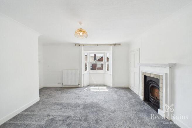 5 bed Detached for sale Image 6