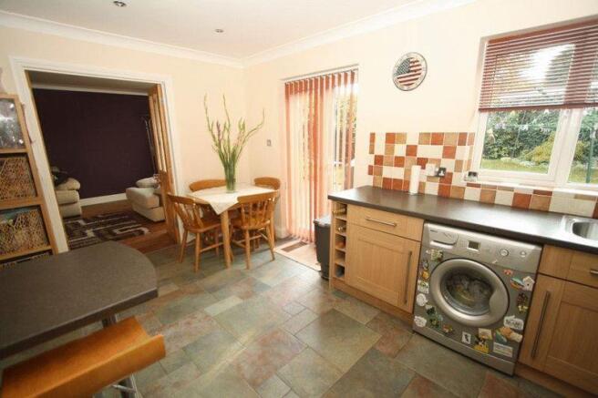 Kitchen/dining...