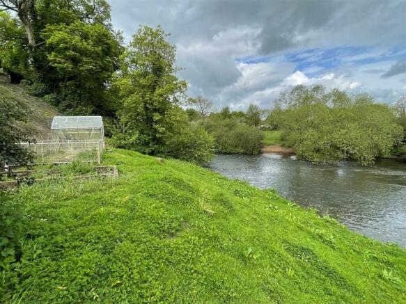 RIVERSIDE GARDEN