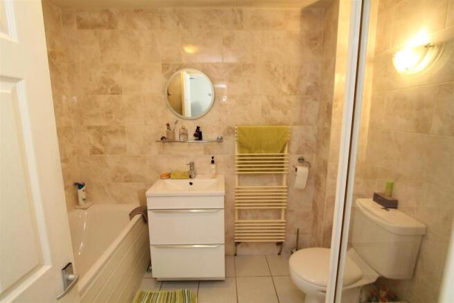 Bathroom.JPG