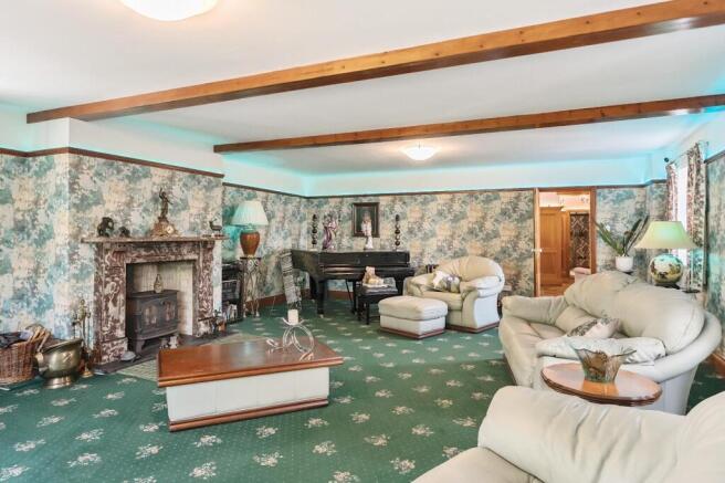4 bed Barn Conversion for sale Image 8