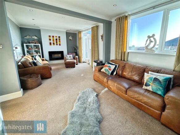 3 bed Detached for sale Image 2