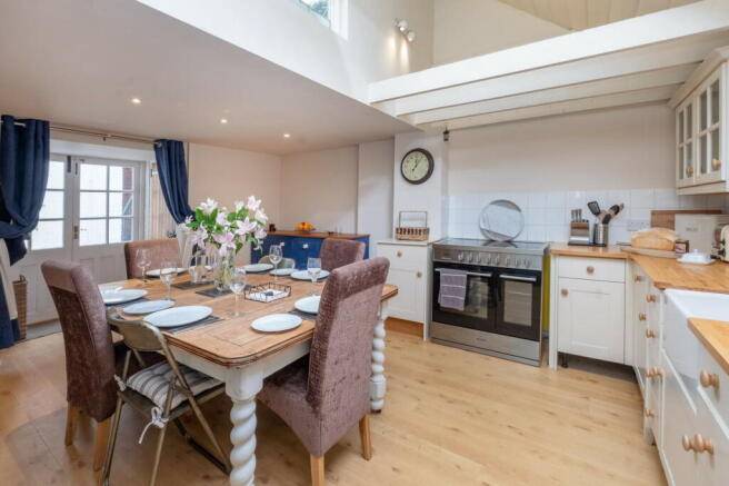Kitchen 1