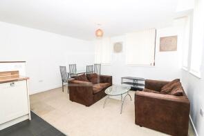 Flat 4, 108, Thornton Road, Bradford BD1 2DX