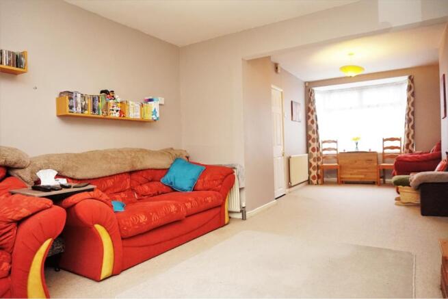 Lounge/Dining Room