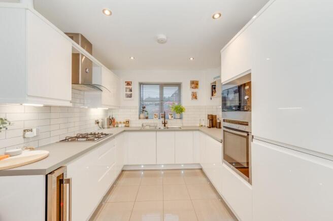 KITCHEN/DINING ROOM AND LIVING ROOM