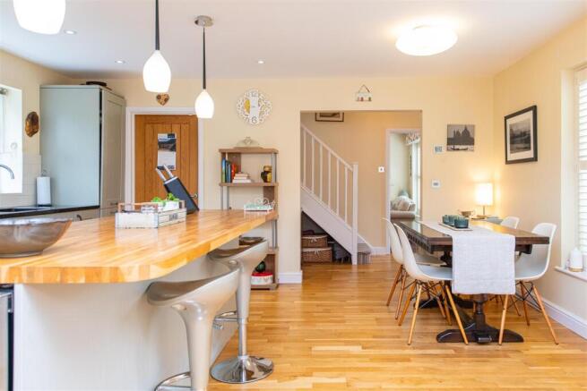 home-827.jpg