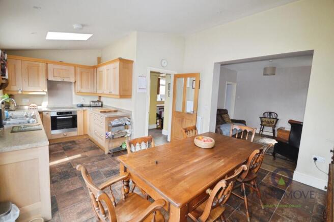 Kitchen/Dining Room