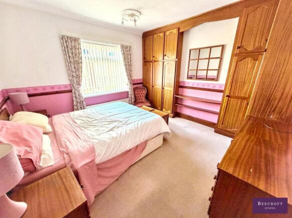 3 bed Semi-Detached for sale Image 7