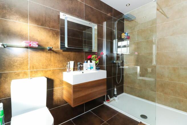 En Suite Shower-Wc