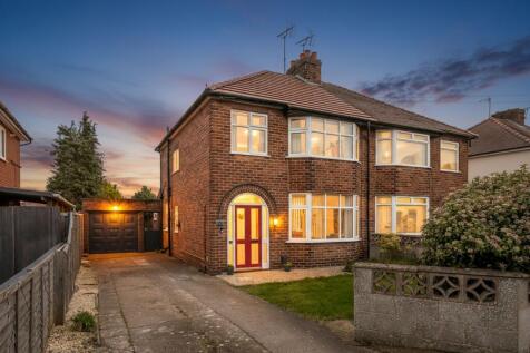 Earles Crescent, Mancot, CH5