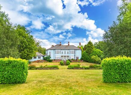 Discover the scale and character of Camelot, Sparken Hill...