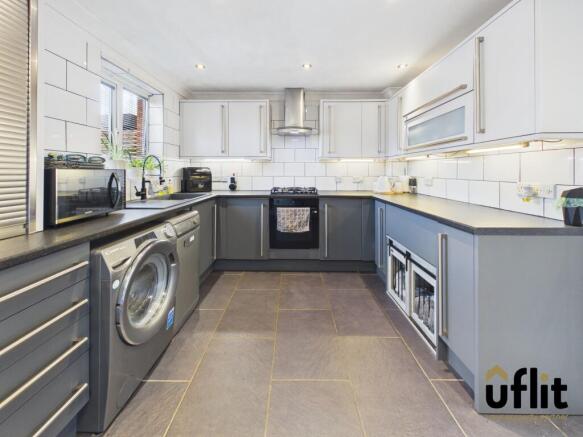 3 bed Detached for sale Image 4