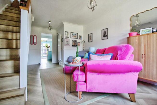 Juniper Way, Romford, RM3 photo 4