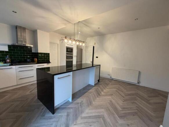 WhatsApp Image 2026-02-26 at 20.10.26 (18).jpeg