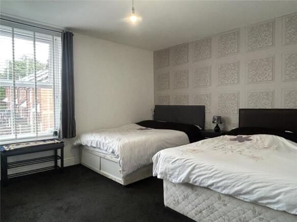 4 bed Terraced for sale Image 12