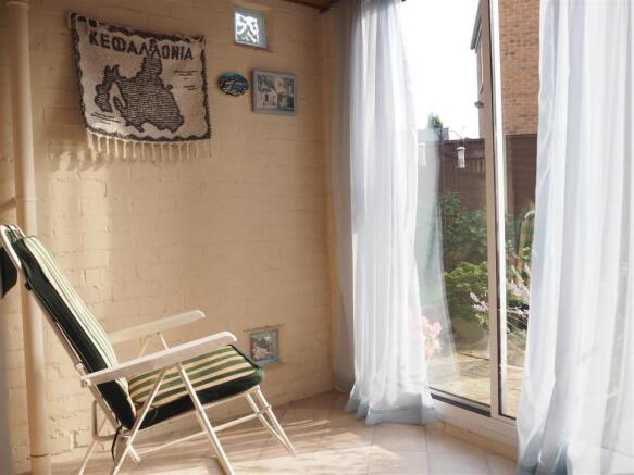 Garden Room 082