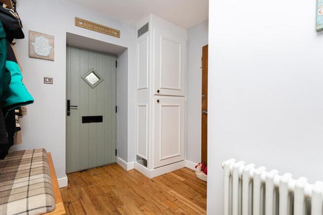 Bramleys Estate Agents - Back Green Lane - Outlane
