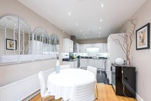 28, Winchester Street, London SW1V 4NE