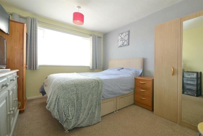 bed1.JPG