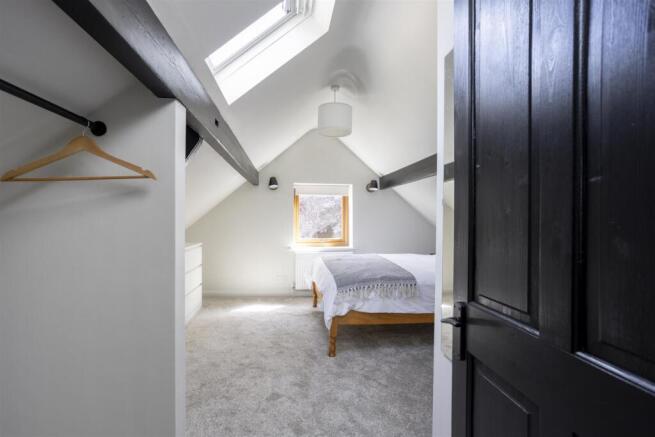 1 bed Detached to rent Image 9