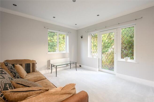 4 bed Detached for sale Image 9