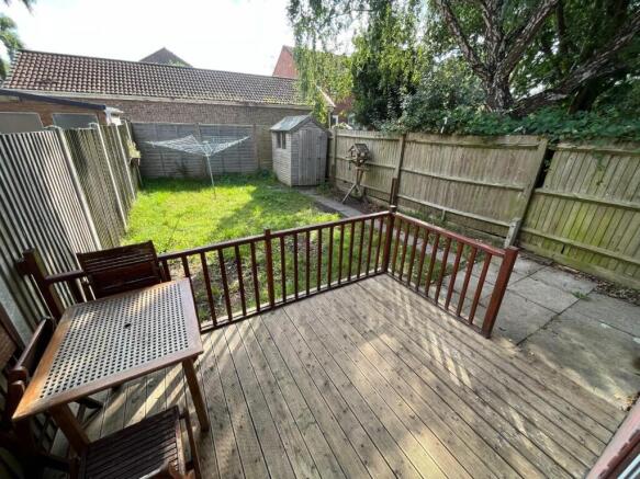28 herstone garden.jpg