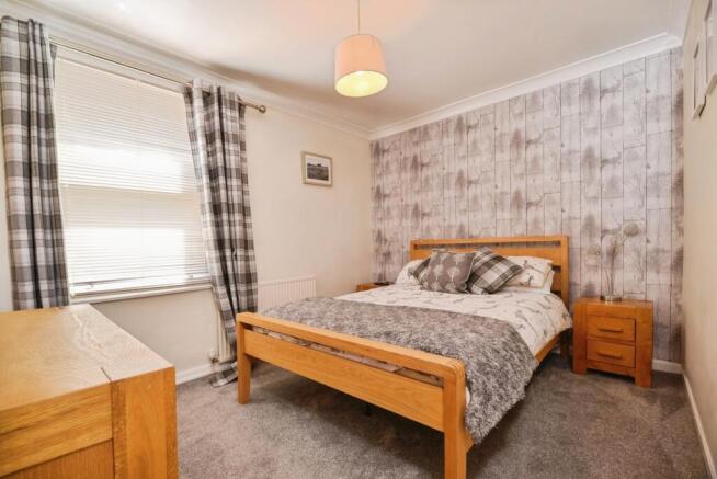 4 bed Terraced for sale Image 8
