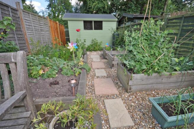VEGETABLE GARDEN