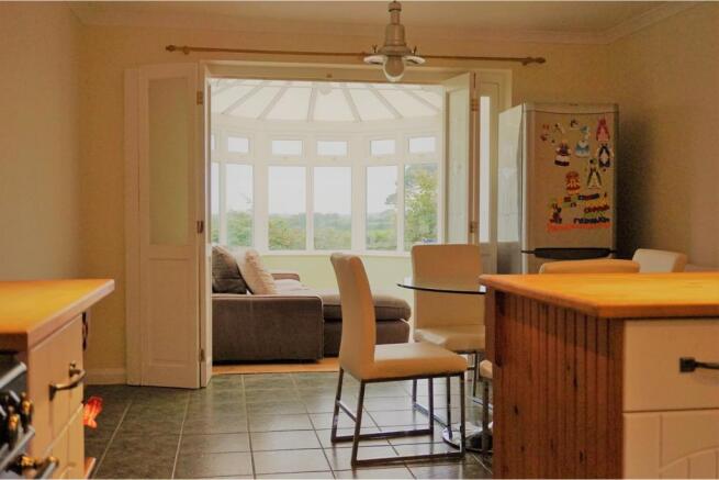 Kitchen / Breakfast