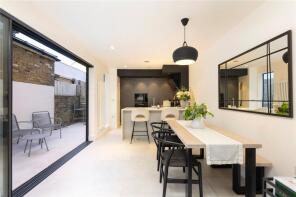 128b, Lower Richmond Road, London SW15 1LN